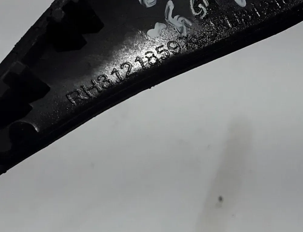 VOLVO V70 3 generation (2007-2020) Пластмасса передняя стеклоочистителей 31218597 21053645