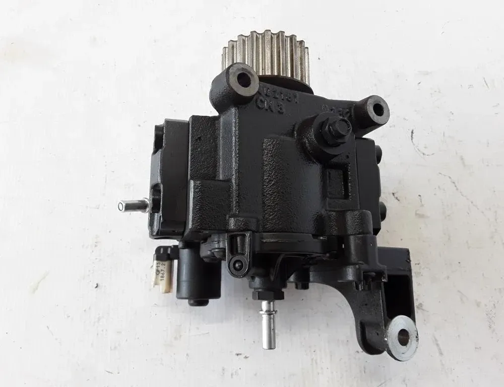 RENAULT Kadjar 1 generation (2015-2024) Fuel Pump 8201100115 22382135