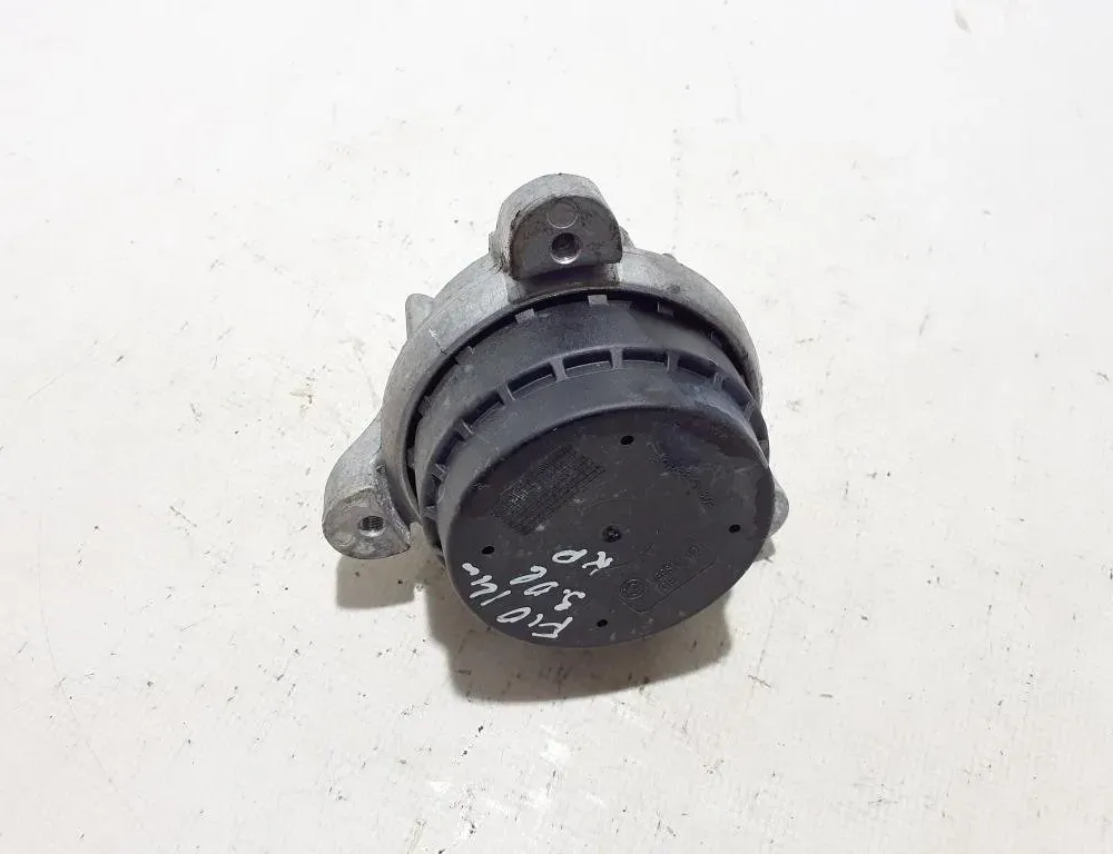 BMW 5 Series F10/F11 (2009-2017) Left Side Engine Mount 6777365 24702626