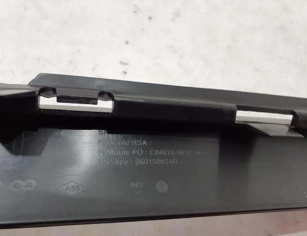 RENAULT Megane 3 generation (2008-2020) Front Bumper Molding 960150024R 28243923