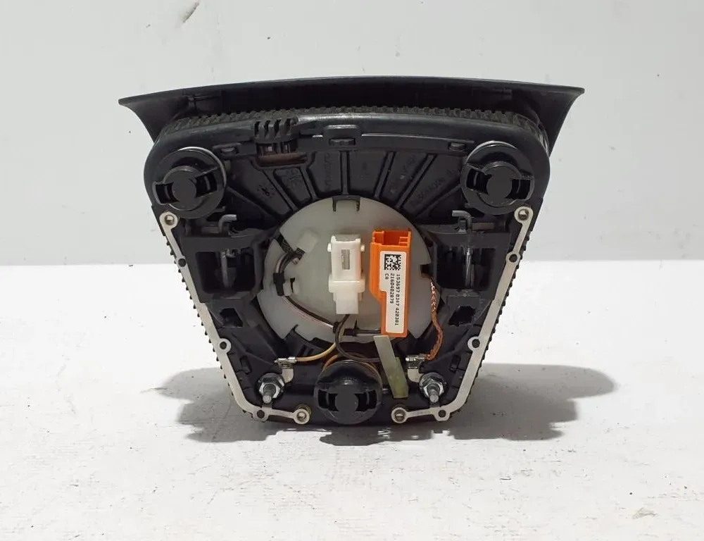 VOLVO V70 3 generation (2007-2020) Steering Wheel Airbag 31418061 33095936