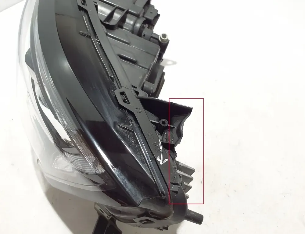 RENAULT Koleos 2 generation (2016-2023) Front Right Headlight 260604608R 34518583