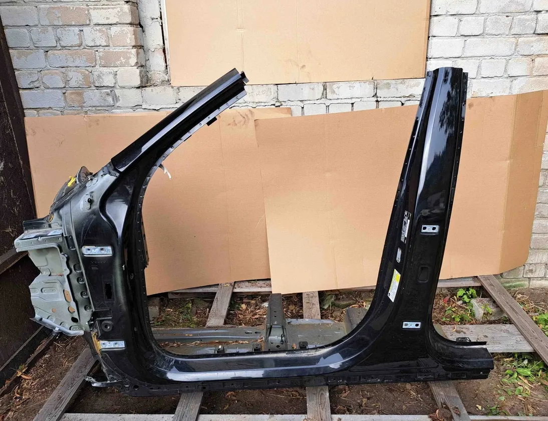 VOLVO XC90 2 generation (2014-2024) Четверть передняя левая 31416485 32574528