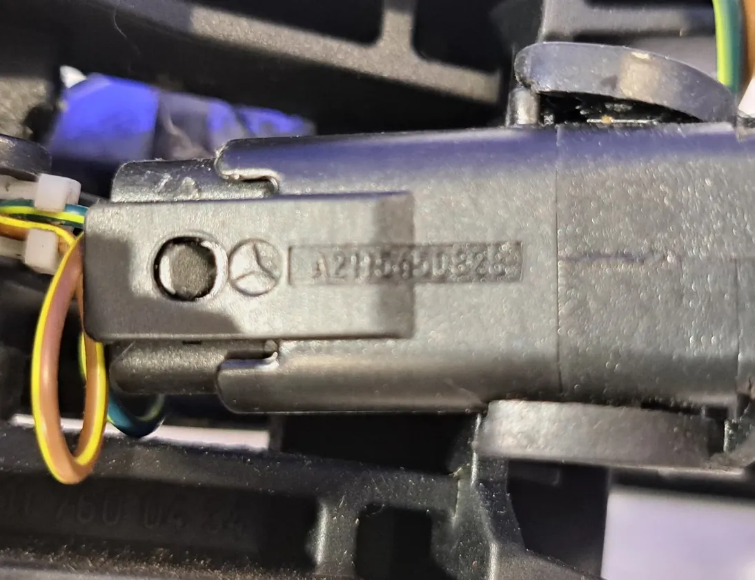 MERCEDES-BENZ E-Class W211/S211 (2002-2009) Rear Right Door Interior Handle Frame A2115450828 33544010