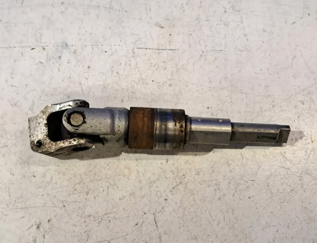 VOLVO V70 2 generation (2000-2008) Steering Column Shaft Joint 3409939 33548482