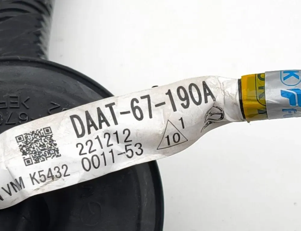 MAZDA CX-30 1 generation (2019-2023) Дверные кабели спереди справа DAAT67190A 36189008