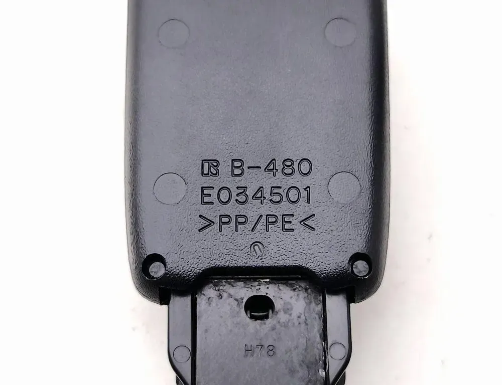 LEXUS IS XE20 (2005-2013) Front Right Seat Buckle E034501 36082525