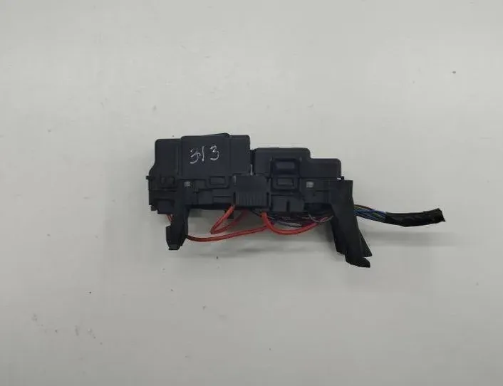 VOLVO V60 1 generation (2010-2020) Fuse box 13800159 26426378