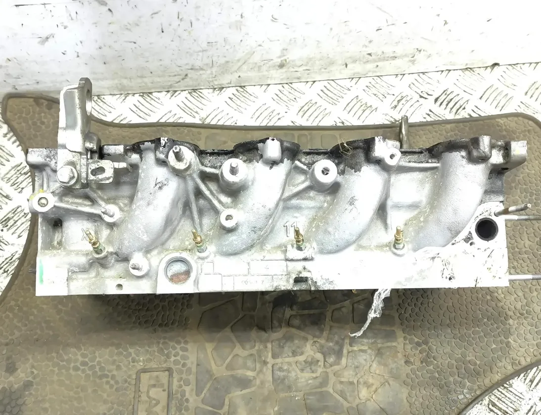 PEUGEOT 5008 1 generation (2009-2016) Engine Cylinder Head 9688418110 29776219