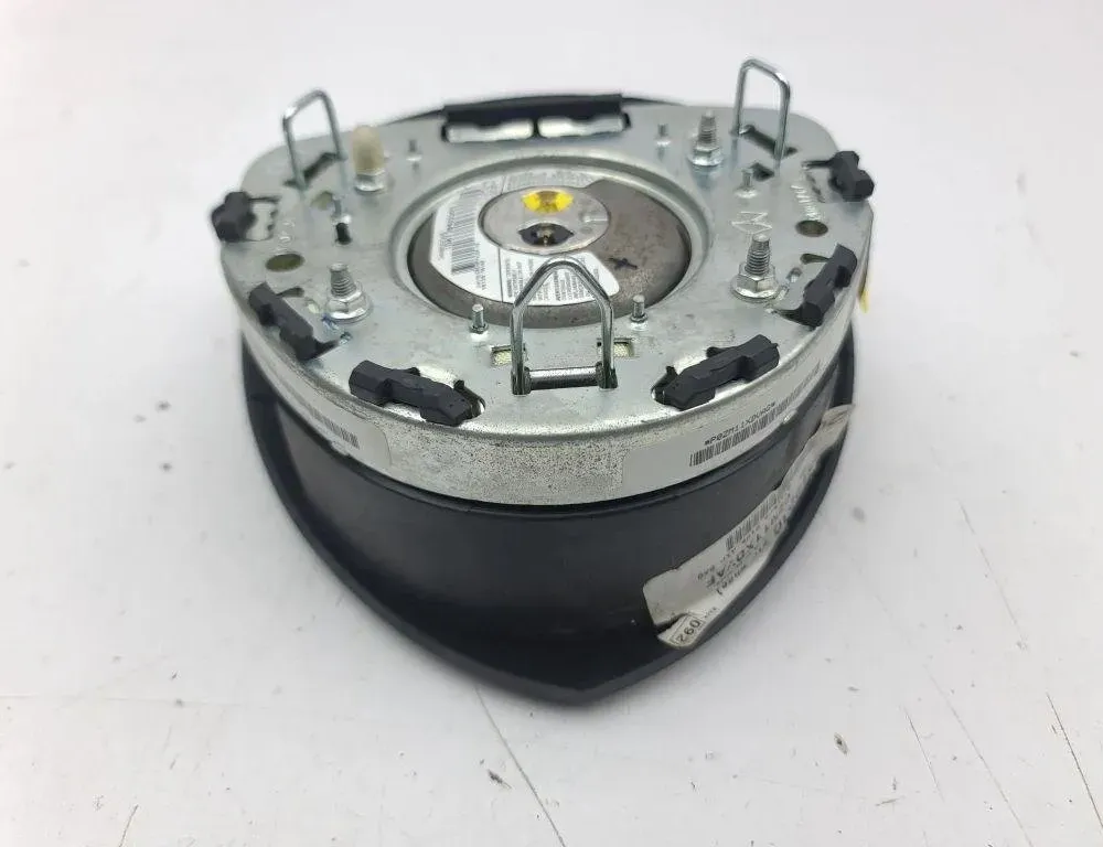 CHRYSLER Voyager 5 generation (2007-2020) Steering Wheel Airbag 0ZM11XDVAF 31008767