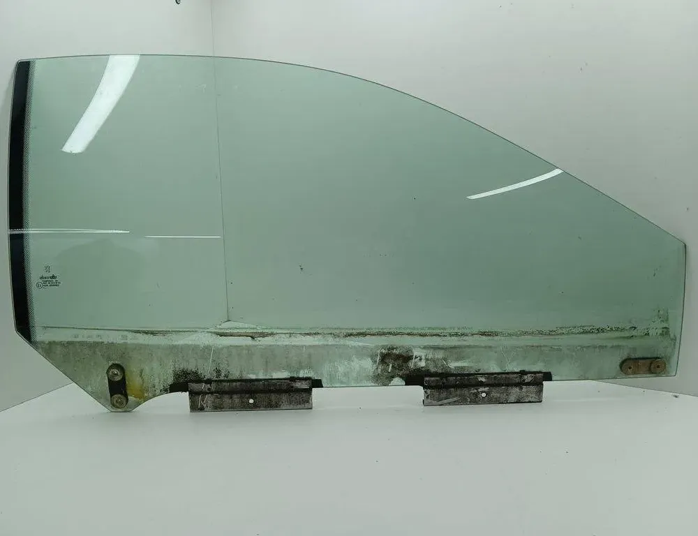 PEUGEOT 406 1 generation (1995-2004) Стекло передней правой двери 43R000982 31169265