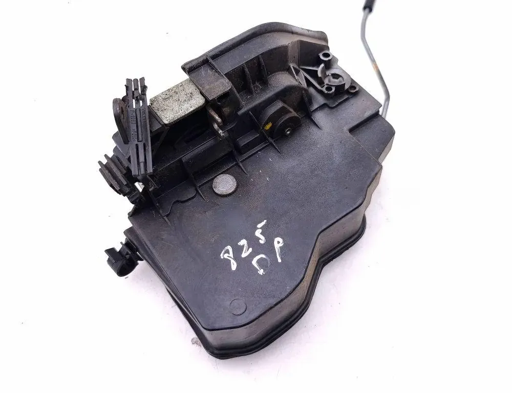 BMW X5 E70 (2006-2013) Front Right Door Lock 7202144 33502639