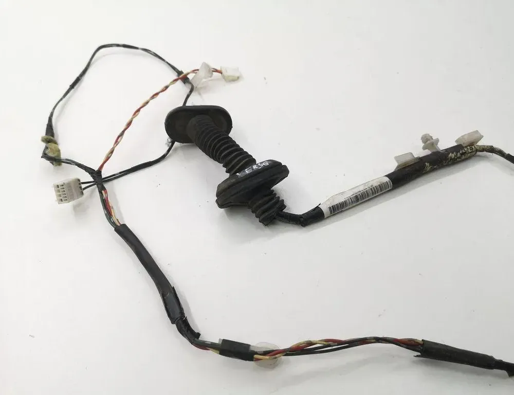 TOYOTA Corolla Verso 1 generation (2001-2009) Rear Right Door Wiring 821530F010 36079678