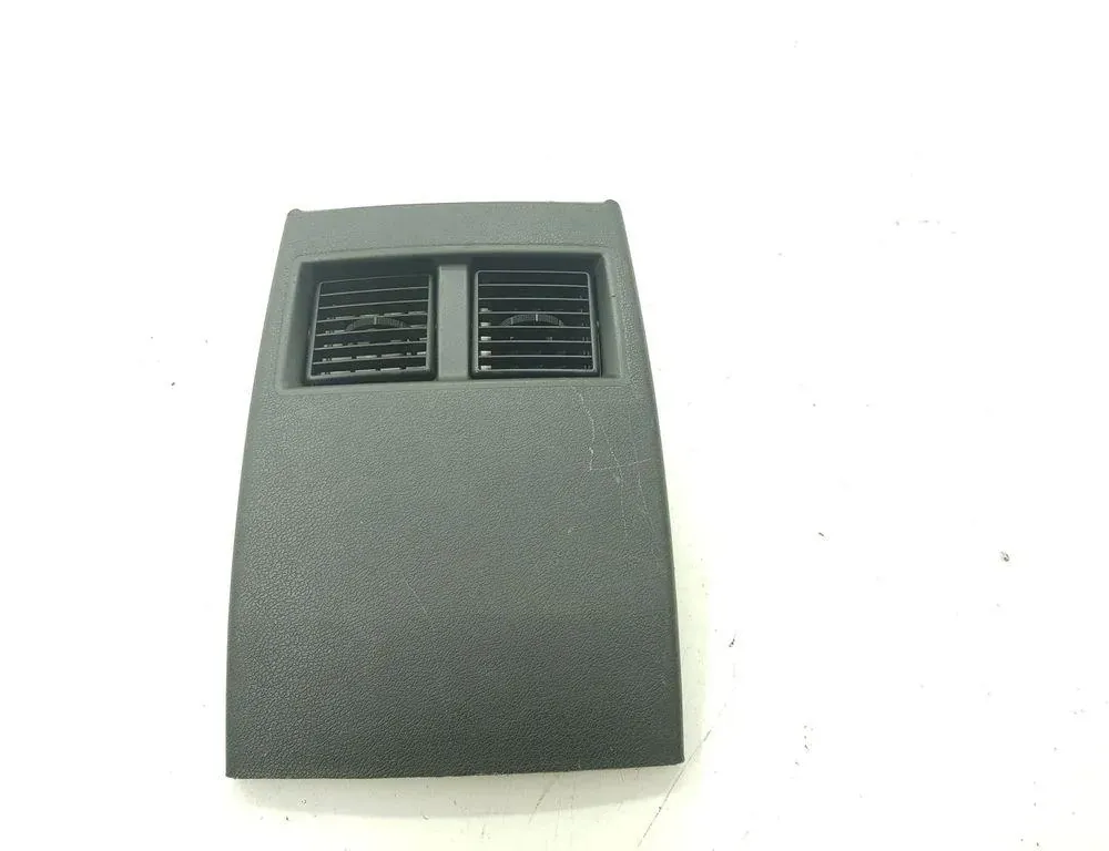 CHRYSLER 300C 1 generation (2005-2011) Rear air vent grille 1060480TRMAA 36185072
