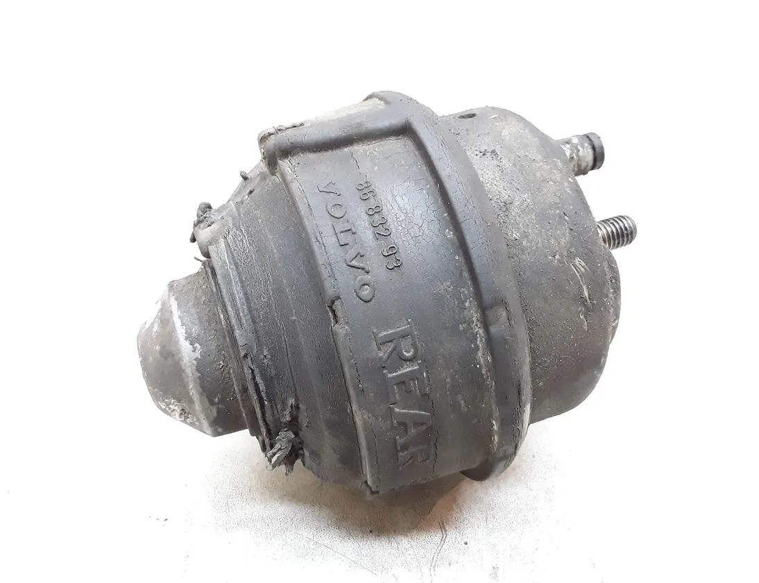 VOLVO V70 2 generation (2000-2008) Front engine mount 8683293 23585683