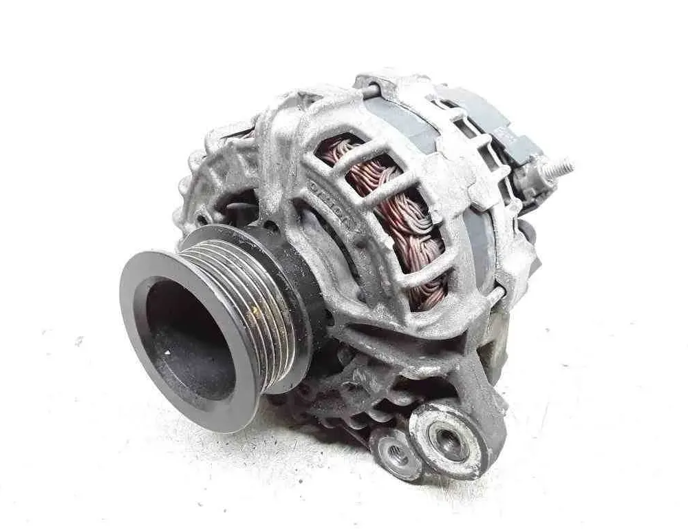 VOLVO V70 3 generation (2007-2020) Alternator 31419101 32647216