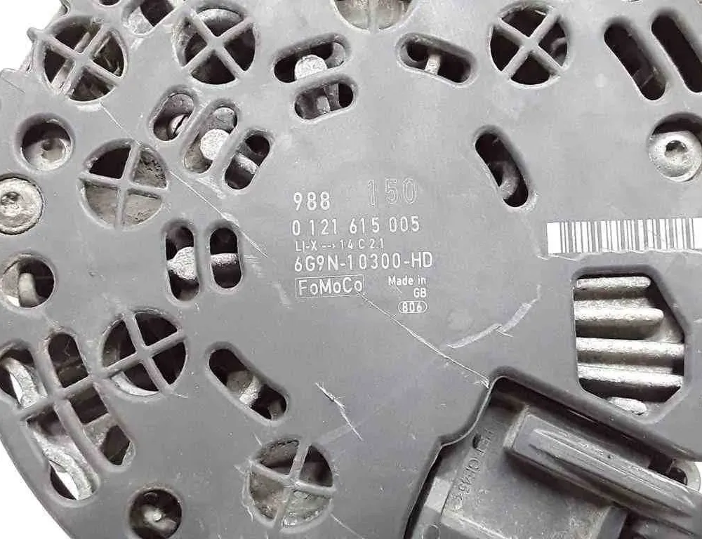 VOLVO V70 3 generation (2007-2020) Alternator 0121615005,6G9N10300HD 32671157