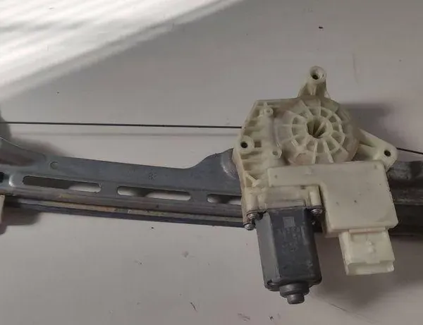 PEUGEOT 308 T9 (2013-2021) Стеклоподъемник задней левой двери 9678310280 33324294