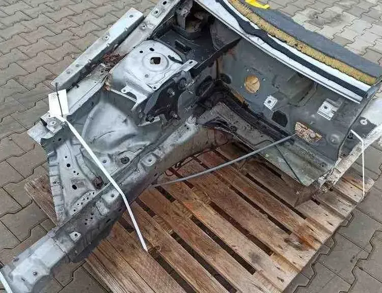 VOLVO XC60 1 generation (2008-2017) Front Right Quarter Panel 32703670