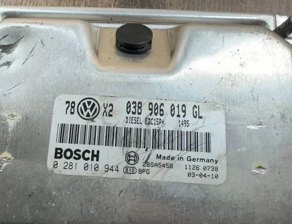 VOLKSWAGEN Passat B5 (1996-2005) Engine Control Unit ECU 038906019GL,0281010944,28SA5458 34569593