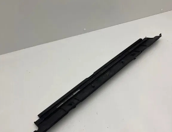 BMW 4 Series F32/F33/F36 (2013-2020) Slam Panel Frame Plastic Trim 7600543 33269758