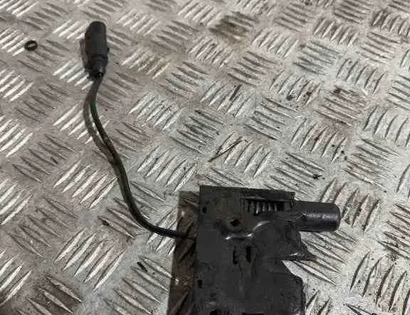 AUDI A6 C6/4F (2004-2011) Замок капота 4G0823509C 32452813