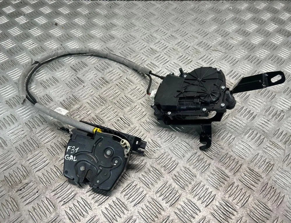 BMW 3 Series F30/F31 (2011-2020) Tailgate Boot Lock 7269543 33443023