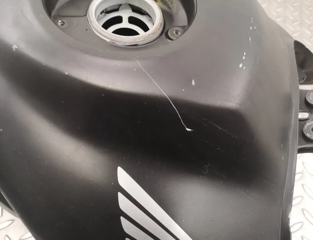 HONDA CB Petrol fuel tank 25852795