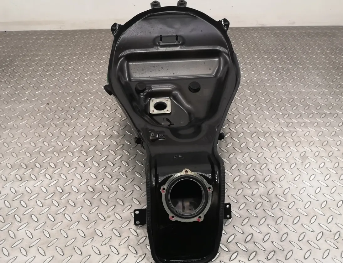 KAWASAKI Z Petrol fuel tank 25889261