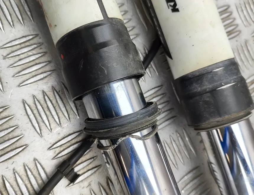 KTM DUKE Front fork shock absorbers set 33114171