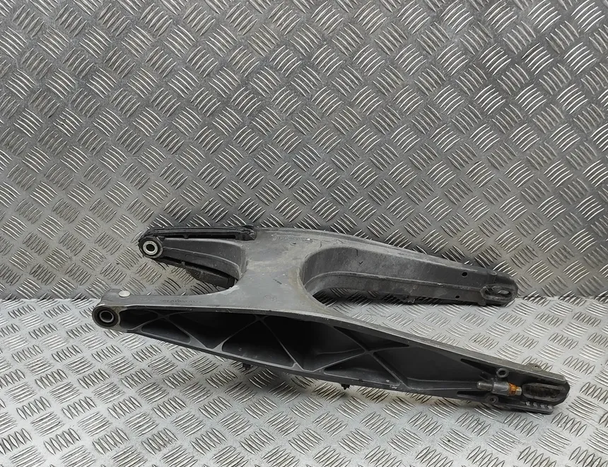 KTM DUKE Rear swingarm  90104030033 33114172