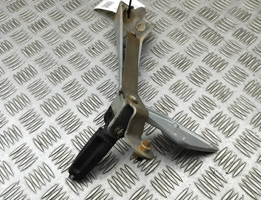 KTM DUKE Rear right side footrest peg hanger 90103049000 33114183