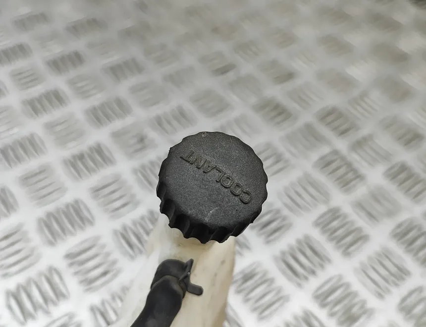 KTM DUKE Расширительный бак 33114332