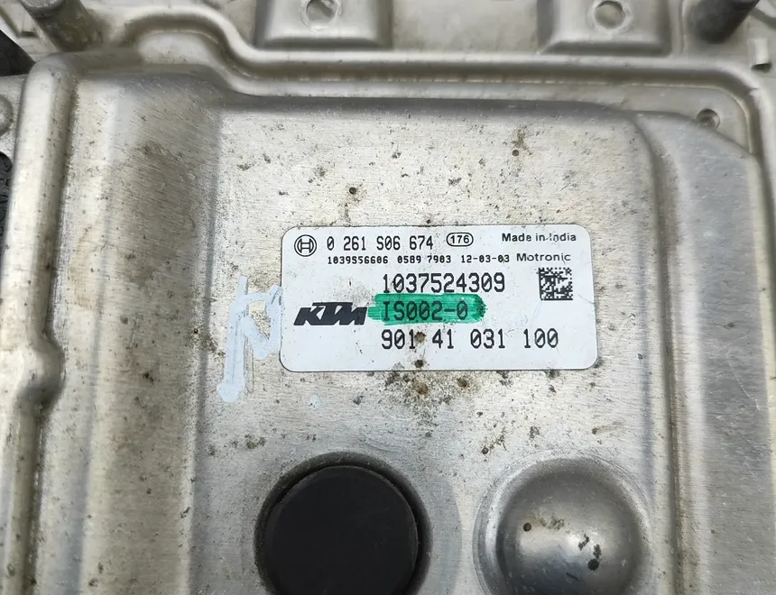 KTM DUKE Complete lock set tank cap ignition switch set 90141031100,0261S06674 33114529