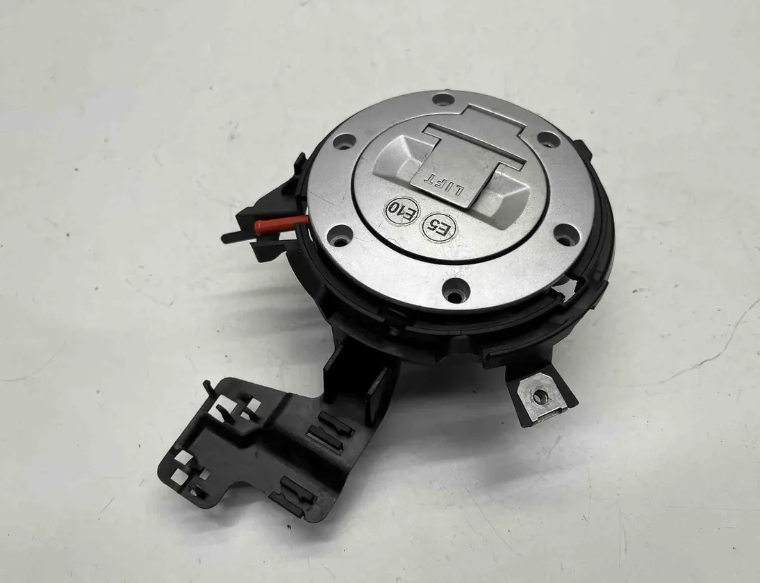 BMW S (2014-2019) Fuel cap cover lid 32551722