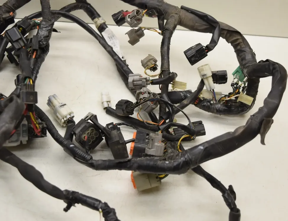 SUZUKI GSX-R Жгут 33354054