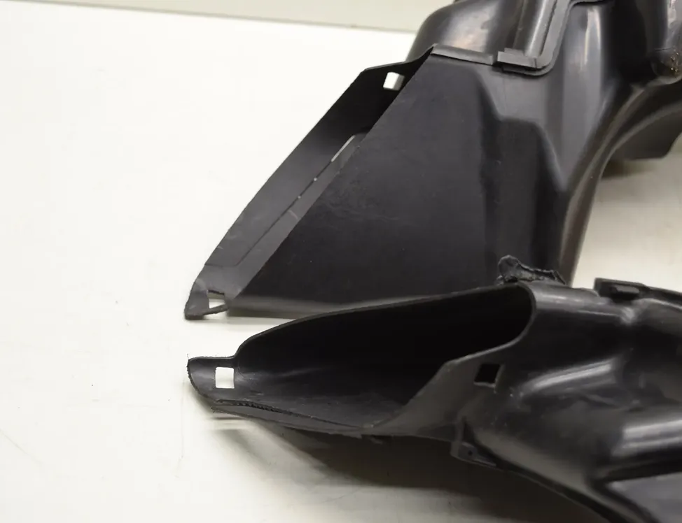 SUZUKI GSX-R Комплект воздуховодов 94430-37H0,94420-37H0 33355121