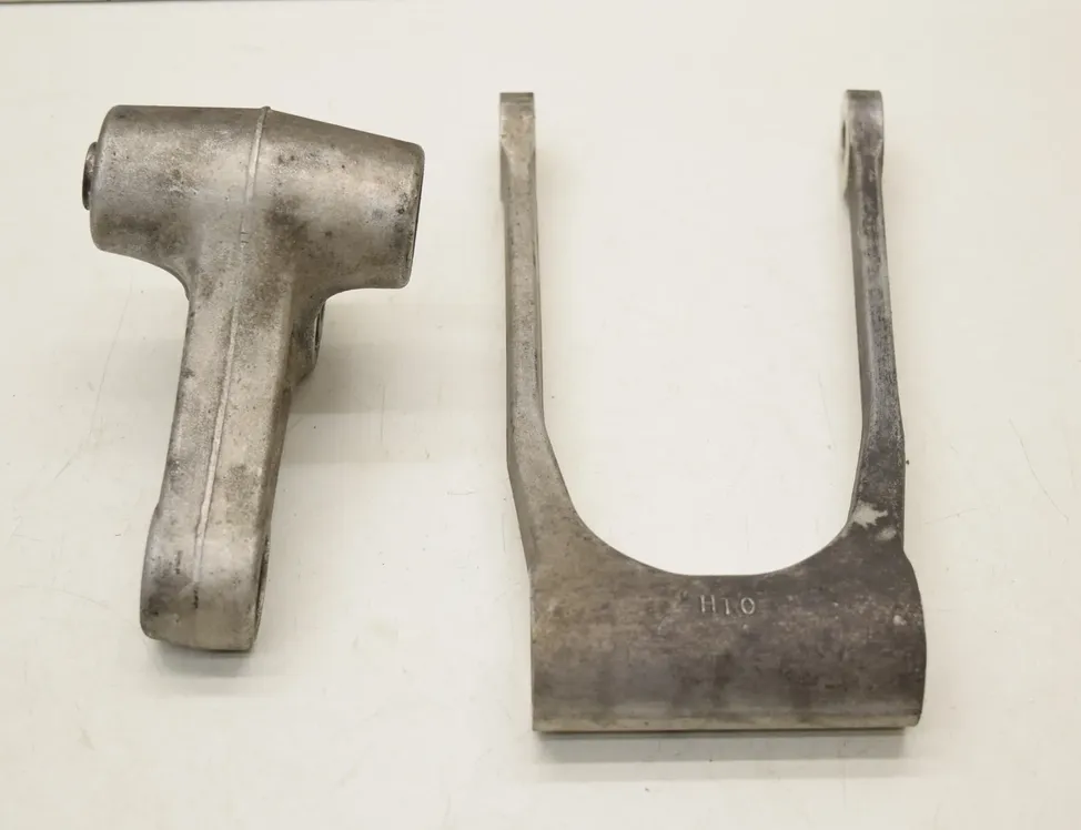 SUZUKI GSX-R Rear shock bottom linkage rod 33387523