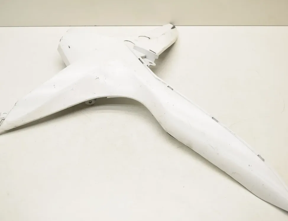 SUZUKI GSX-R Кожух панели обтекателя правой стороны 94475-37H 33388129