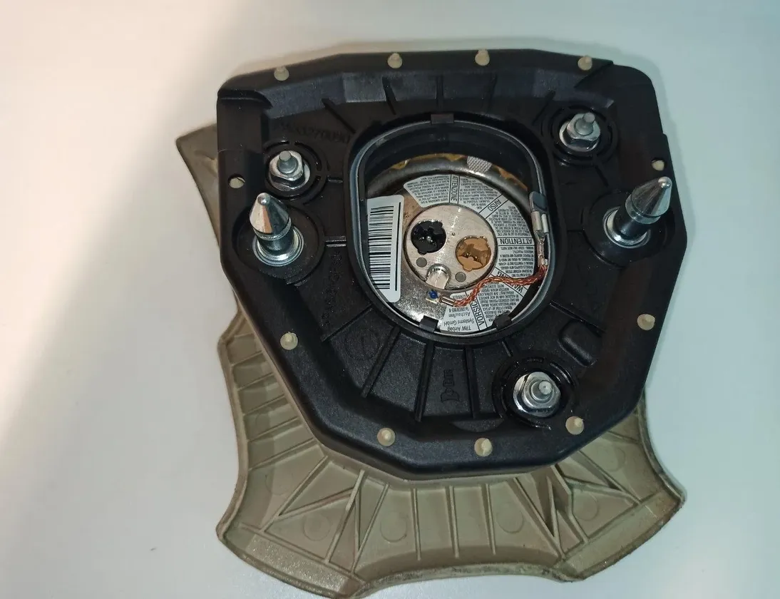 VOLVO S80 2 generation (2006-2020) Steering Wheel Airbag 30721997 30142517