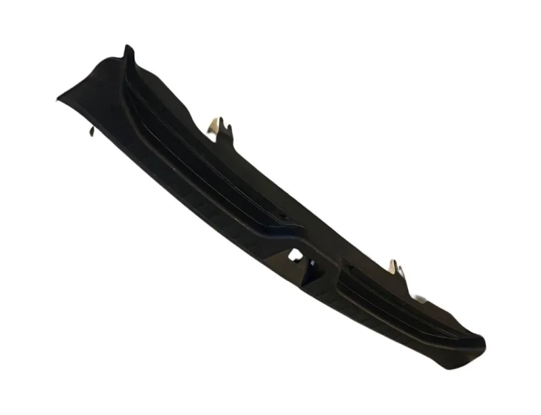 VOLVO XC60 1 generation (2008-2017) Trunk Lock Trim 30740438 30144512