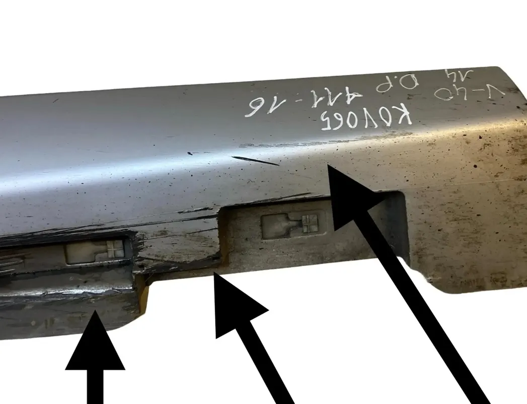 VOLVO V40 2 generation (2012-2020) Right Side Plastic Sideskirt Cover 31395043 30146967