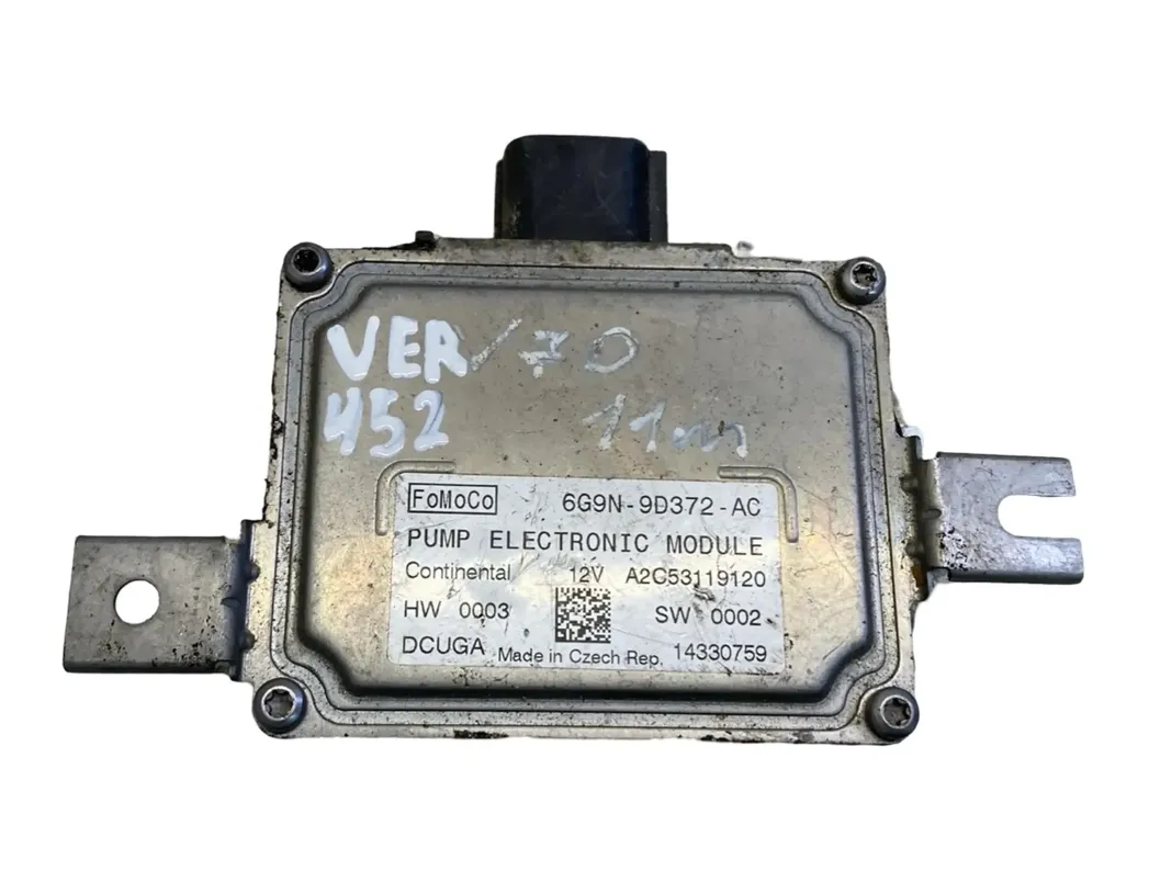 VOLVO XC70 2 generation (2000-2007) Fuel Pump Control 6G9N9D372AC 30153037