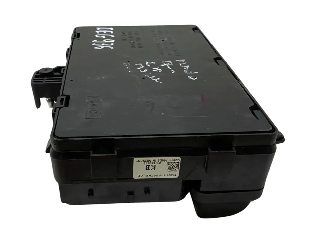 FORD Mondeo 5 generation (2014-2022) Fuse Box FG9T14A067KB 30154537