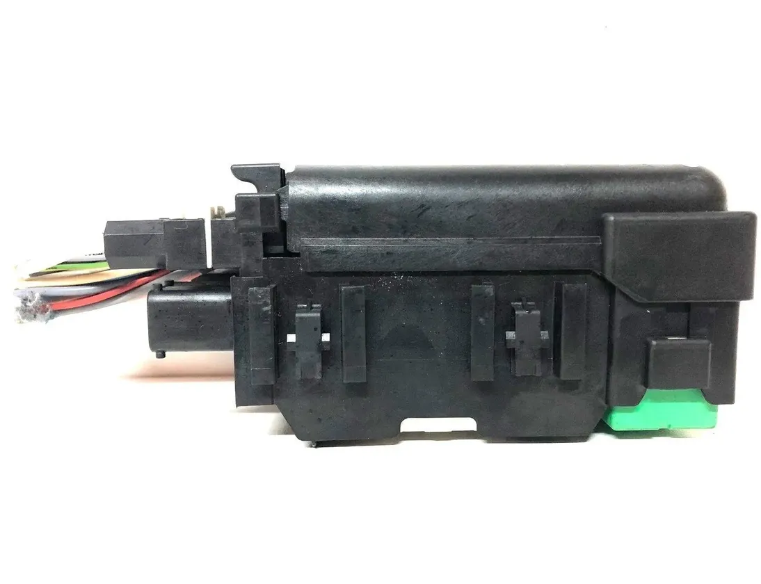 PEUGEOT 508 1 generation (2010-2020) Fuse box 9638182880 30155538