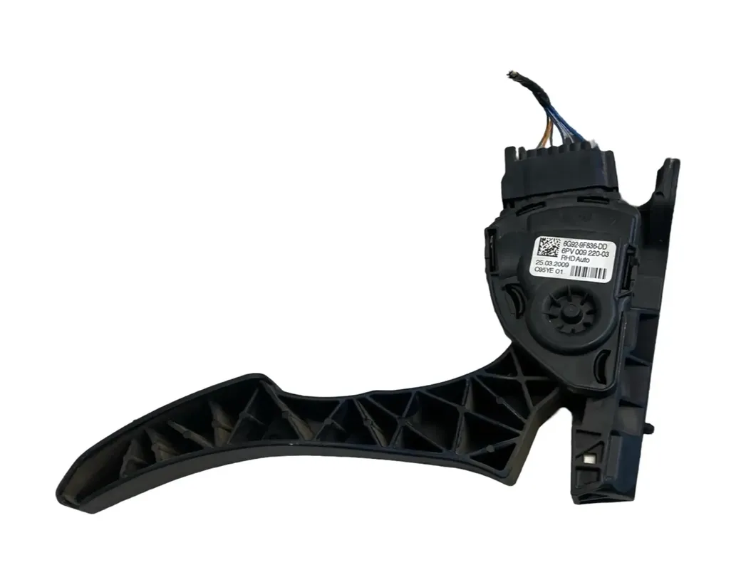 VOLVO XC70 2 generation (2000-2007) Throttle Pedal 6G929F836DD 30155778