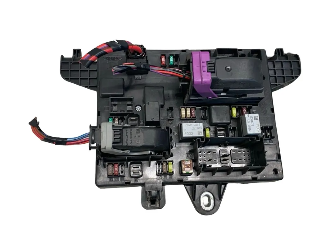 OPEL Zafira C (2012-2016) Fuse box 20957185 30163685