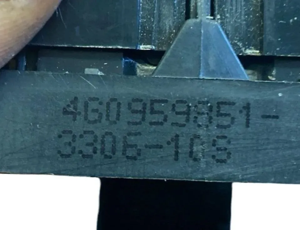 AUDI A4 B8/8K (2011-2016) Rear Right Door Window Control Switch 4G0959851 31855848