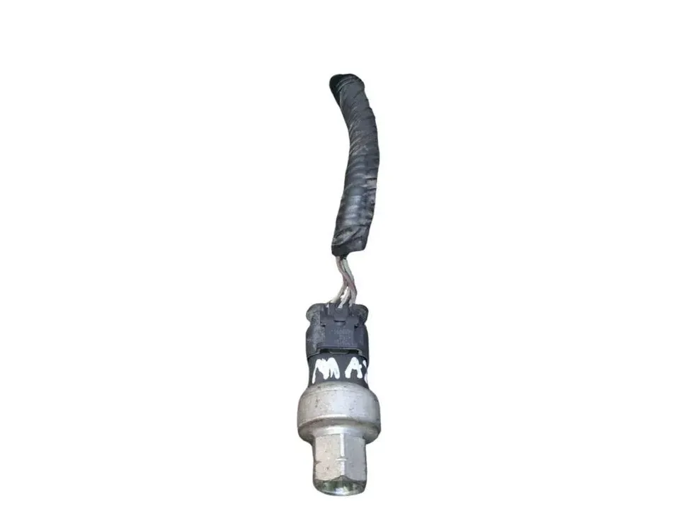 CHRYSLER Pacifica 2 generation (RU) (2016-2023) Conditioner Pressure Sensor 68156982AA 33234189