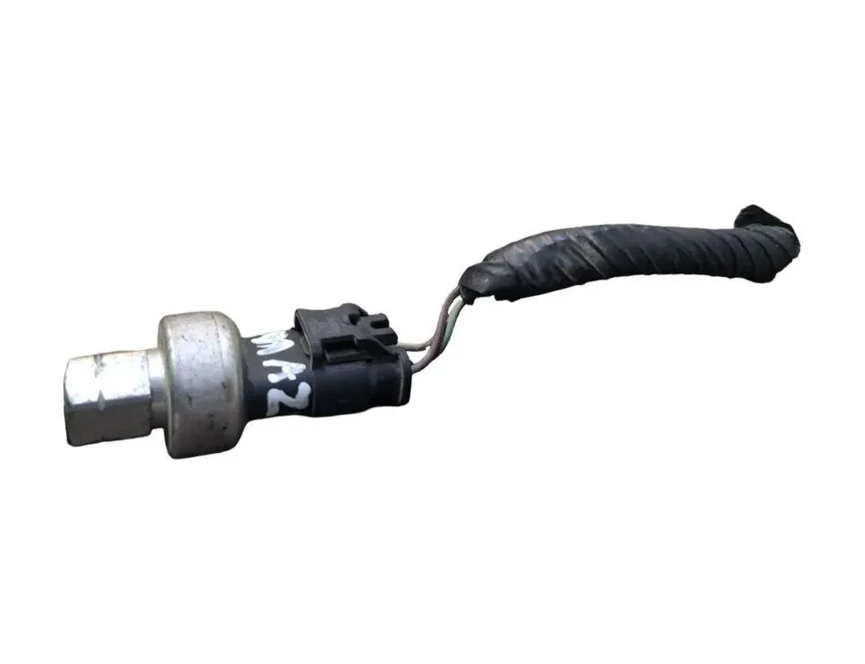 CHRYSLER Pacifica 2 generation (RU) (2016-2023) Conditioner Pressure Sensor 68156982AA 33234189